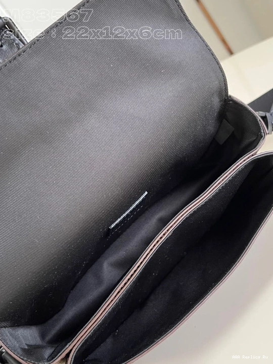 AAA Replica Ru LOUIS VUITTON Wallet Montsouris Wearable 0807
